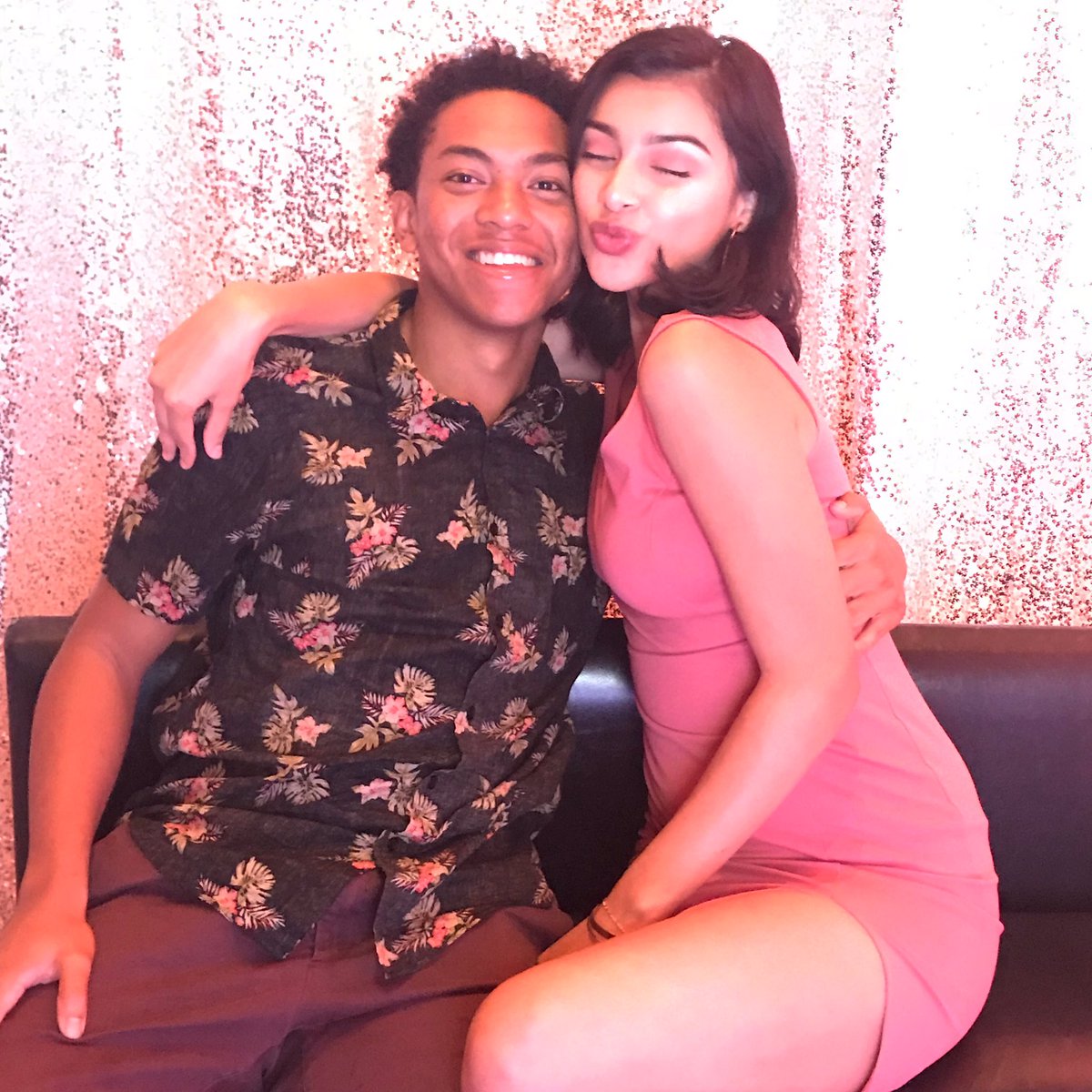 gmarieeeee_'s tweet photo. Literally a snack😍 https://t.co/16rQe2wzDN