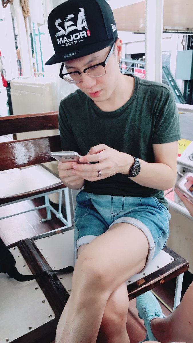 AUSThumanbomb's tweet photo. Sexy legs @LeevyLin in Hong Kong !#newera #SEAM2017 @sgfighter https://t.co/My58ttBuh7