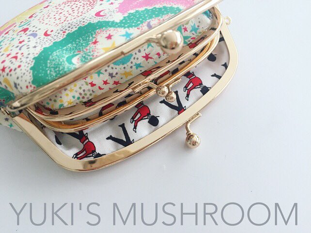 yuki_mushroom's tweet photo. リバティプリント使用 親子がま口財布💓
#handmade #madeinjapan #japan #libertyprint #libertyjapan #colorful #ハンドメイド #がまぐち #がま口 #親子がま口 #リバティプリント #宇宙 #惑星 #リバティ https://t.co/hnbgcjQVL2