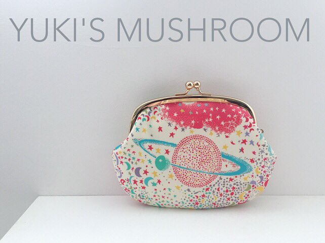 yuki_mushroom's tweet photo. リバティプリント使用 親子がま口財布💓
#handmade #madeinjapan #japan #libertyprint #libertyjapan #colorful #ハンドメイド #がまぐち #がま口 #親子がま口 #リバティプリント #宇宙 #惑星 #リバティ https://t.co/hnbgcjQVL2