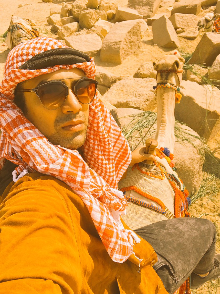 JubinNautiyal's tweet photo. #IttefaqSe releases today!On my way back to Bombay now.Crossing Sahara desert,Egypt with my friend Mr🐫.
@tanishkbagchi @azeem2112 wait 4 me! https://t.co/M3ONO8ktTa