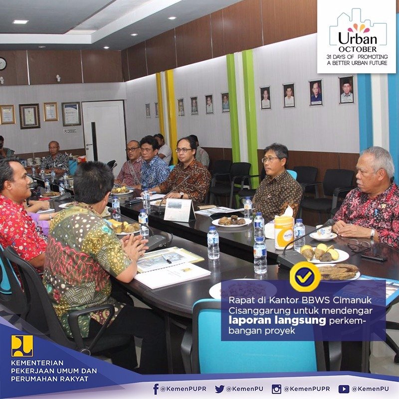 KemenPU's tweet photo. @DitjenSDA Kepala Balai BBWS Cimanuk Cisanggarung Bob Arthur Lambogia: #BendunganKuningan dibangun dengan anggaran konstruksi sebesar Rp 464 miliar https://t.co/FvWkdbXQh7