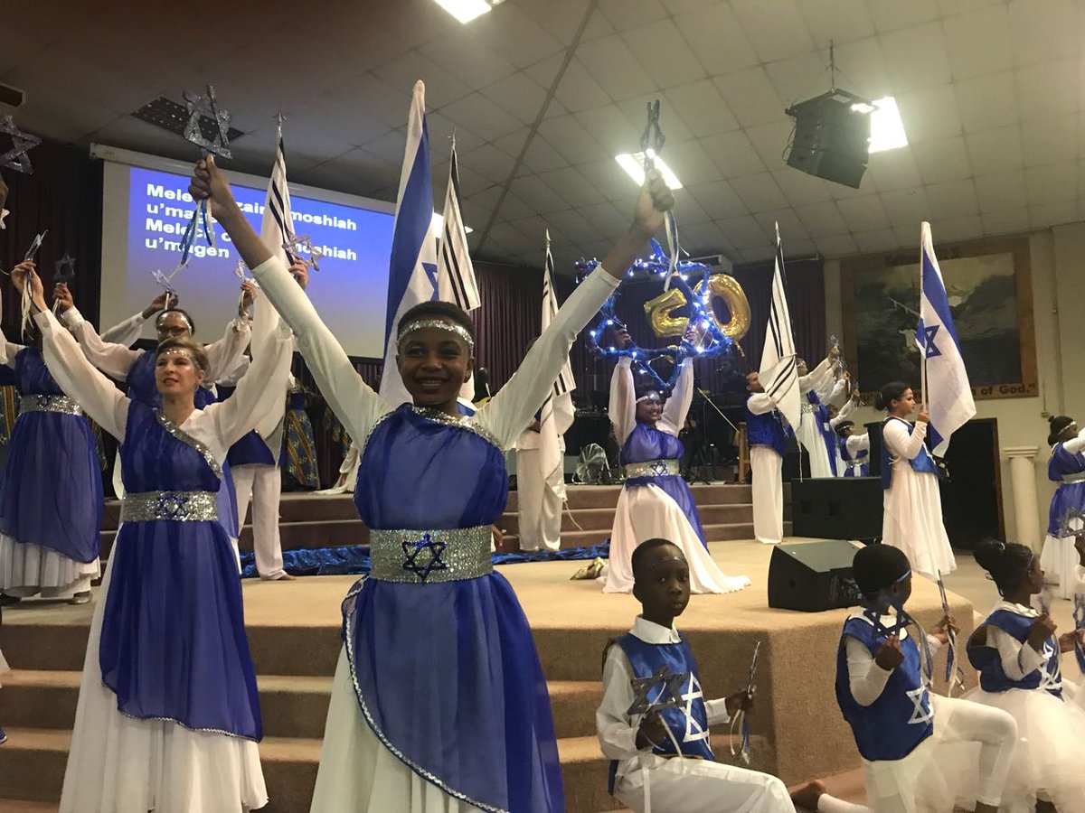 SpotlightingSA's tweet photo. .@deisi_int Well done #DEISI for touching and thrilling event in support of #Israel and #Jews worldwide! https://t.co/4M3mCzeHWS