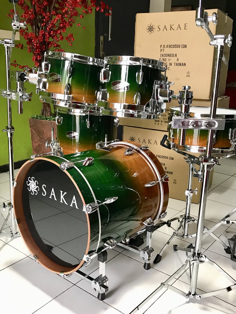 Gretsch2016's tweet photo. @DrumBagus FS: SAKAE PacD 5pcs set NEW, minat: 081945777117 (WA) https://t.co/u55BQsWqWo