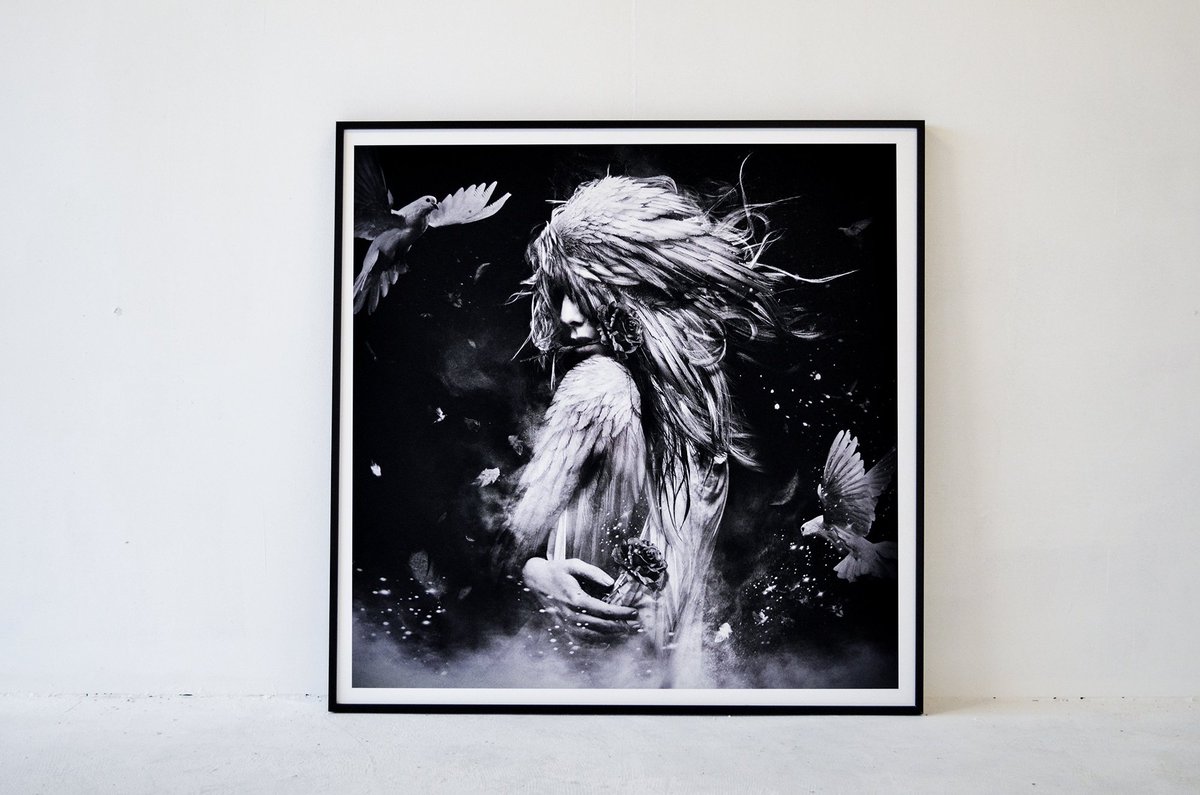 個展4日目
台風も過ぎて、少し肌寒いですが穏やかな天気に。
今日は在廊していませんが作品たちは変わらず展示されています。
平日は20:00までギャラリーオープンしています。 