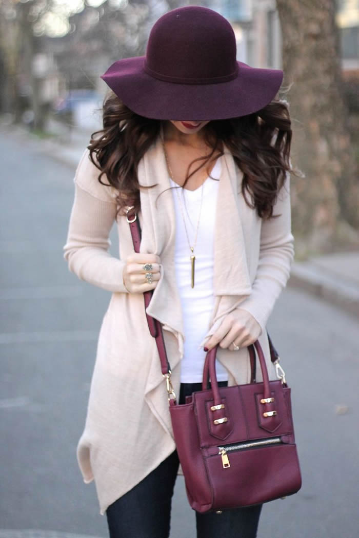 designercentral's tweet photo. 5 #HatTrends to Top Off All Your #FallLooks
https://t.co/WpBr4Qncws https://t.co/G6TeJSNIc8