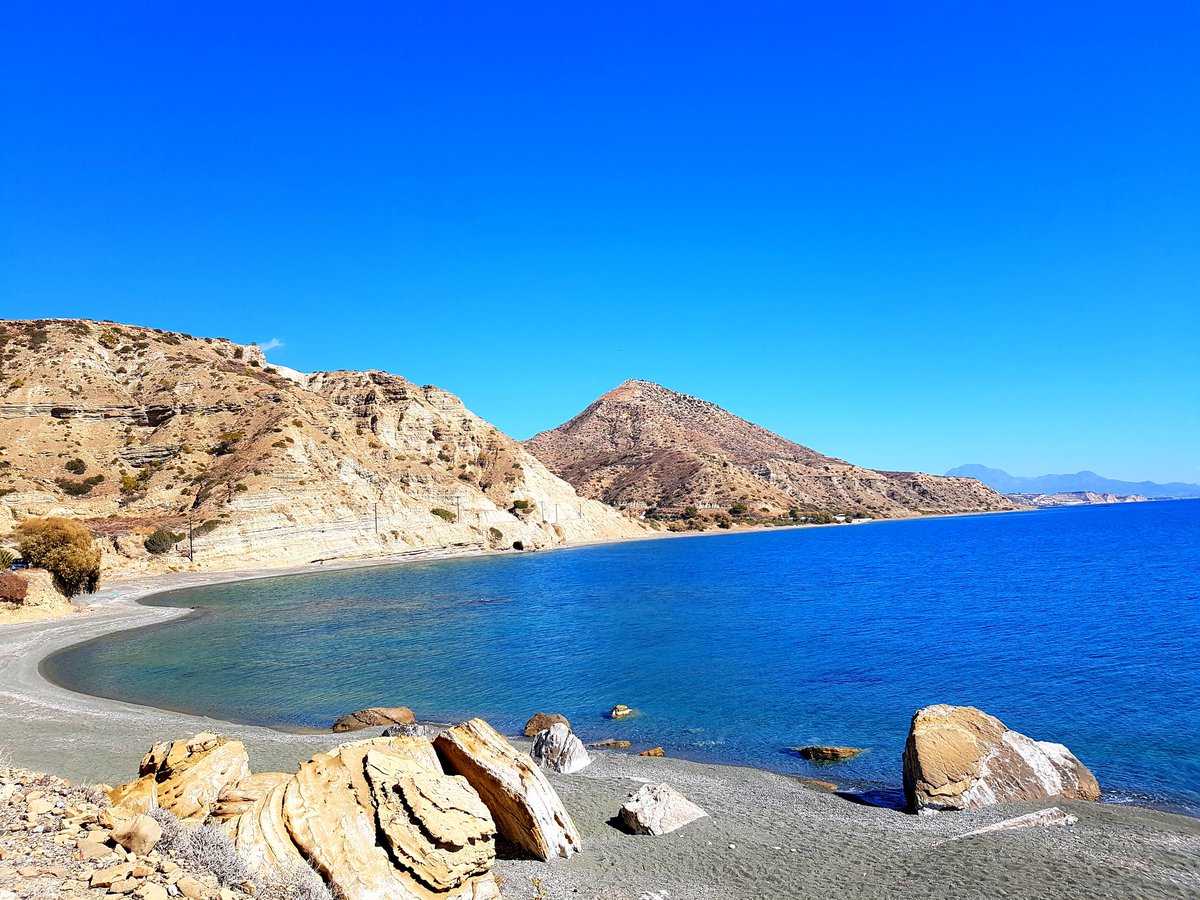 seasidegirl22's tweet photo. Along the road... #myrtos to #tertsa #crete #greece #autumn #autumnwalks #exploringcrete #travel #shakethingsup #feelslikesummer #newhome π https://t.co/Oa1D0kWuon