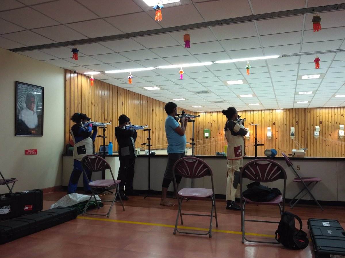 GFG_Mumbai's tweet photo. Our Shooter are back at training ,after 3 days diwali vacation !
#gfgmumbai #vision2024 @gaGunNarang #10medalsInShooting https://t.co/4mWQZG2qAy