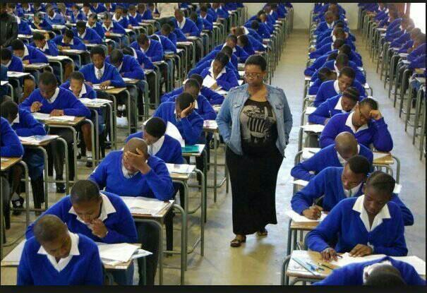 LindiweSisuluSA's tweet photo. To the matrics of 2017, I wish all the best with your final exams.  You hold the future of this nation. #Matric2017 https://t.co/qq32uRrPGk