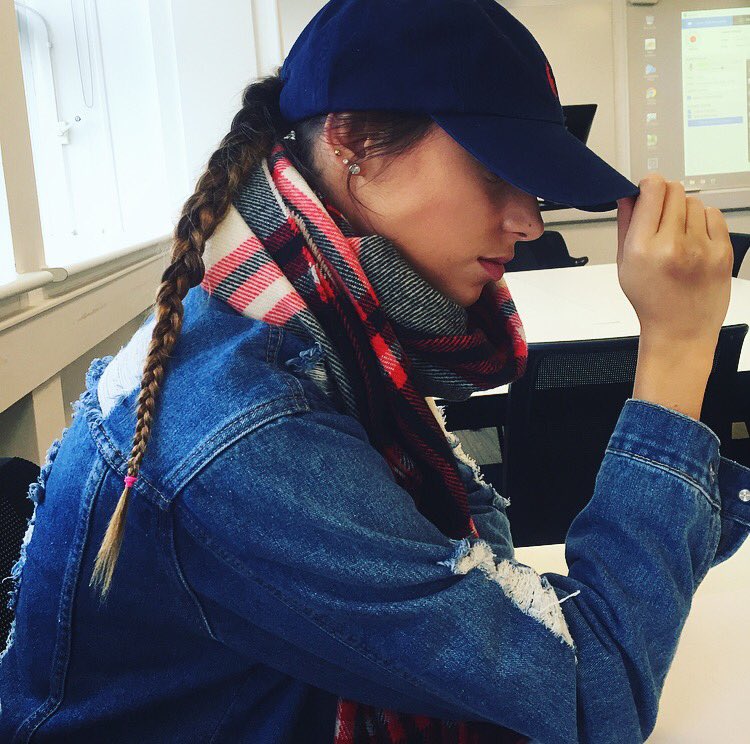 pauTHElion's tweet photo. Monday morning seminar, prepared for Advertising Fundamentals. #4MK509 #outfitoftheday #mystudentexperience @DerbyUni @derbyunistudent https://t.co/0PSDngECCB