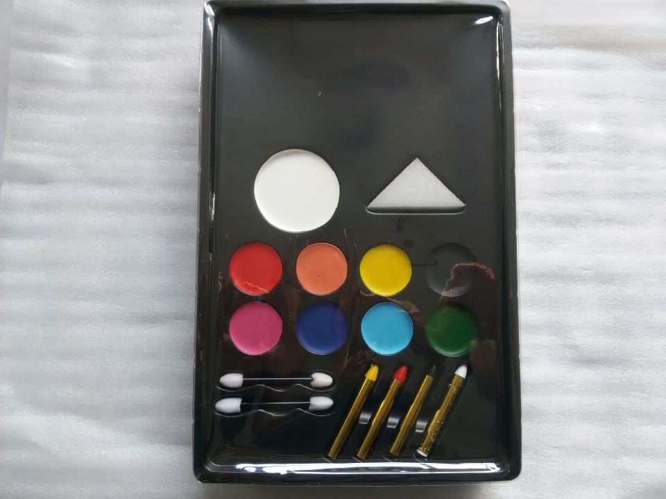 WingFacePaints's tweet photo. Halloween Party Makeup Face Paint #FacePaintKit @Wingfacepaints.com https://t.co/NFjU5HIjAk