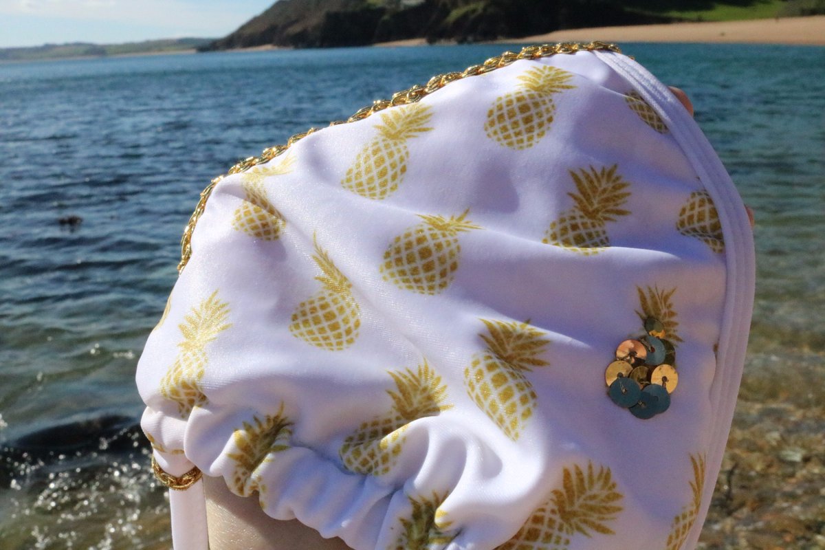 SandstormLux's tweet photo. Our #golden #pineapple #bikini is fresh, fruity, juicy and sweet. #bikinilife #biknilover https://t.co/z2Y4sroihc