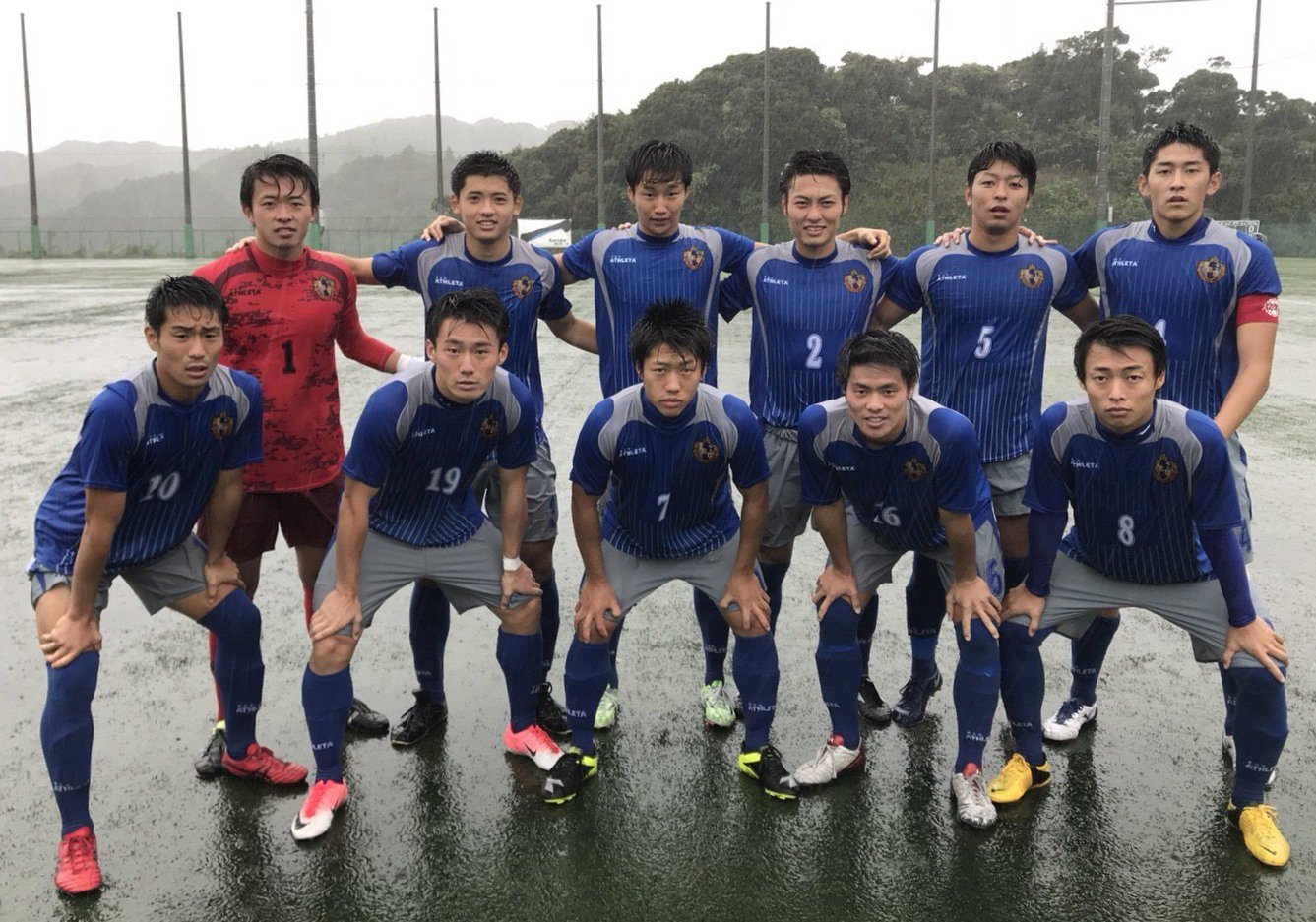 国際武道大学 学友会 A Twitter サッカー部 国際武道大学サッカー部が千葉県大学サッカーリーグで優勝し関東2部昇格へ向け第50回関東 大学サッカー大会に出場します 初戦は10 29 日 12 横須賀リーフスタジアムで作新学院大学と対戦 詳細はクラブhp 国際武道大学 学友会 A Twitter サッカー部 国際武道大学サッカー部が千葉県大学サッカーリーグで優勝し関東2部昇格へ向け第50回関東 大学サッカー大会に出場します 初戦は10 29 日 12 横須賀リーフスタジアムで作新学院大学と対戦 詳細はクラブhp