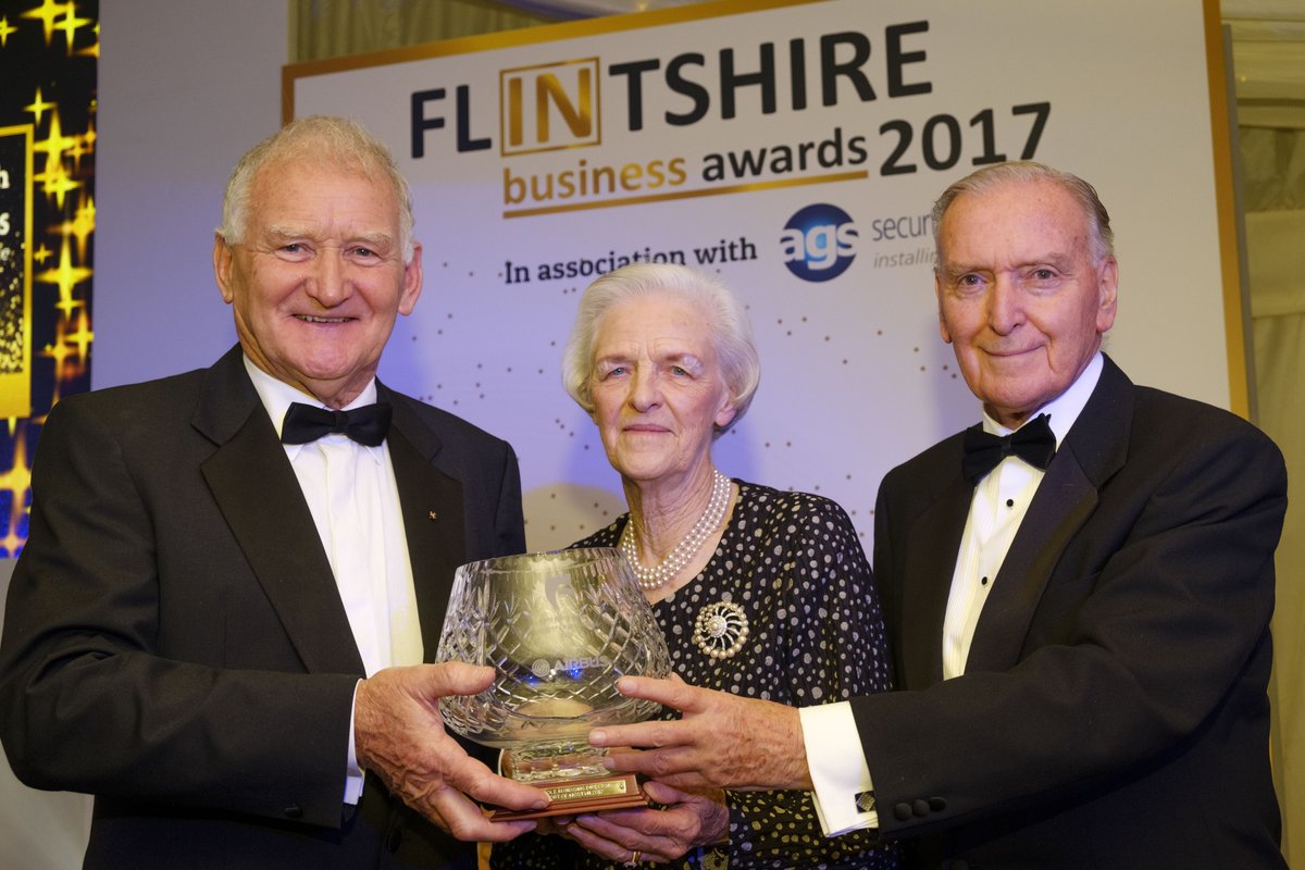 FBW_fcc's tweet photo. Congratulations to Jim O'Toole from The Port of Mostyn Winner of the Lord Barry Jones Legacy Award 2017 #FBAwards17 https://t.co/vqYszc8tOR