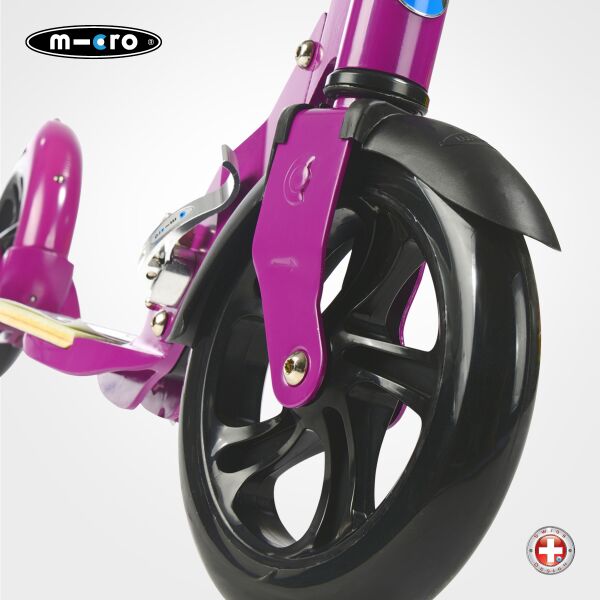 microscooters's tweet photo. IT STARTED WITH A SAUSAGE. Here's why Wim Ouboter invented the adult 3 wheeled scooter #whymicro
https://t.co/sqgNtkAoKG https://t.co/dOLHW4MIjA