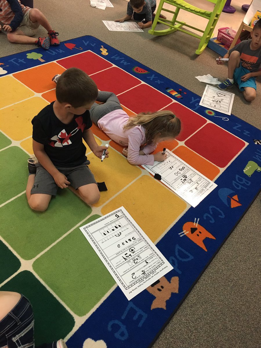 TinaWagnerAES's tweet photo. Using our problem solving mats to solve word problems! #WeLoveAES #SmithSmarties1718 #WordProblems #mathrocks #StartChangeResult https://t.co/GbbGBlqqga