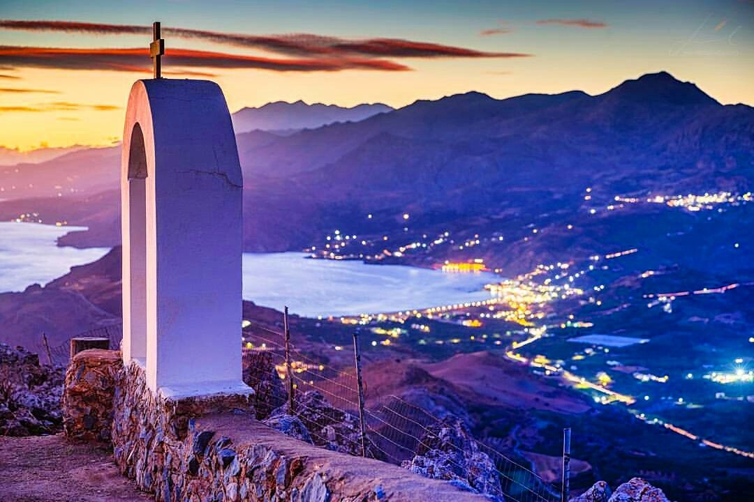Plakias village❤ #Wonderful pic by IG@wandzelphoto📸 #crete #greece #travel #photography #loveit #picoftheday #beautiful 
Please like and RT