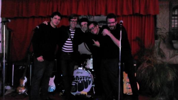 PlasticSoulBand's tweet photo. HASTA SIEMPRE AMIGO... https://t.co/mDONozRaRC https://t.co/DdUyqyBrY2