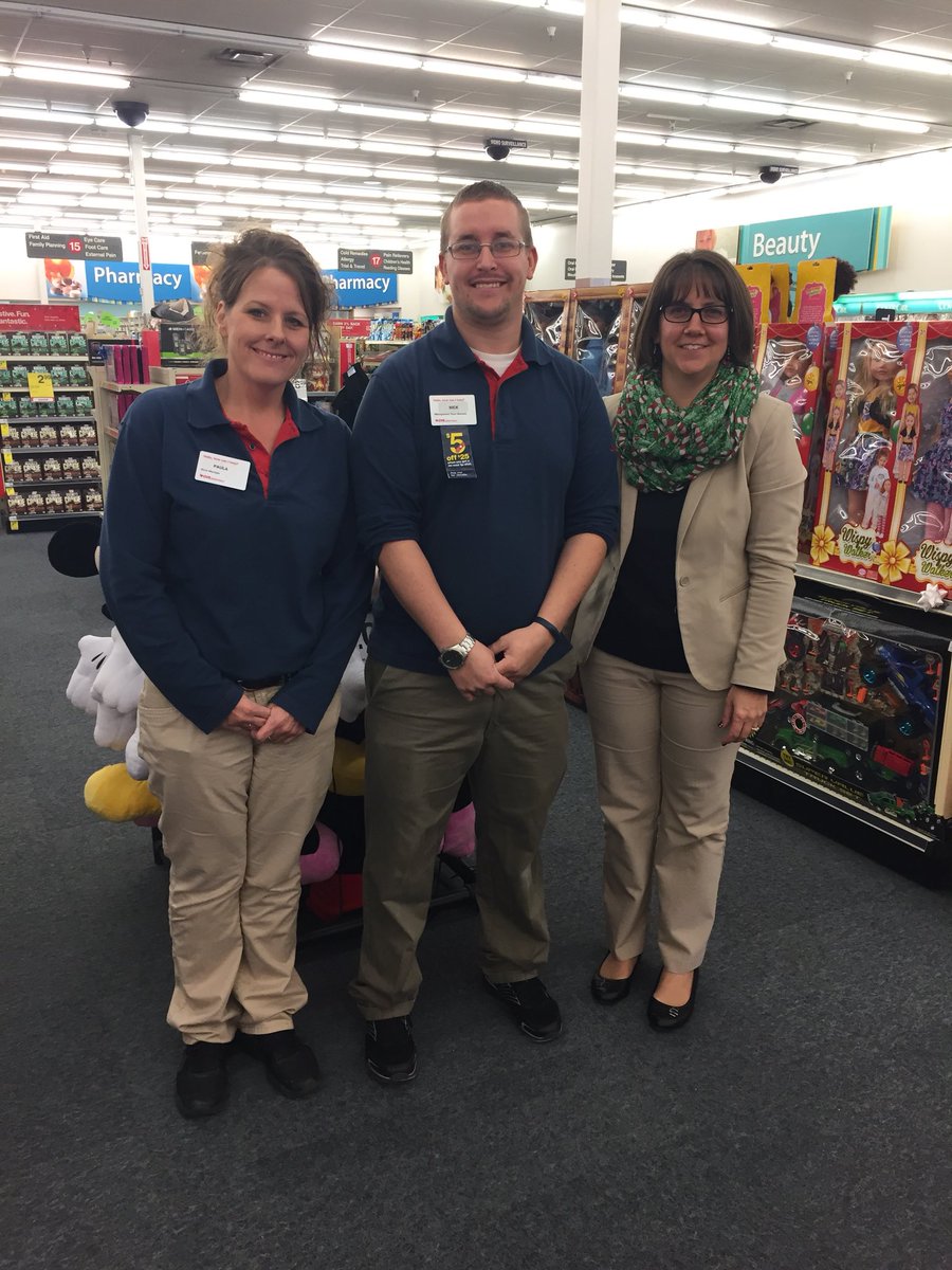 harvick_sadler's tweet photo. Congratulations Nick on your 1 yr anniversary!  #D5ROCKS https://t.co/IX6YnKjolI