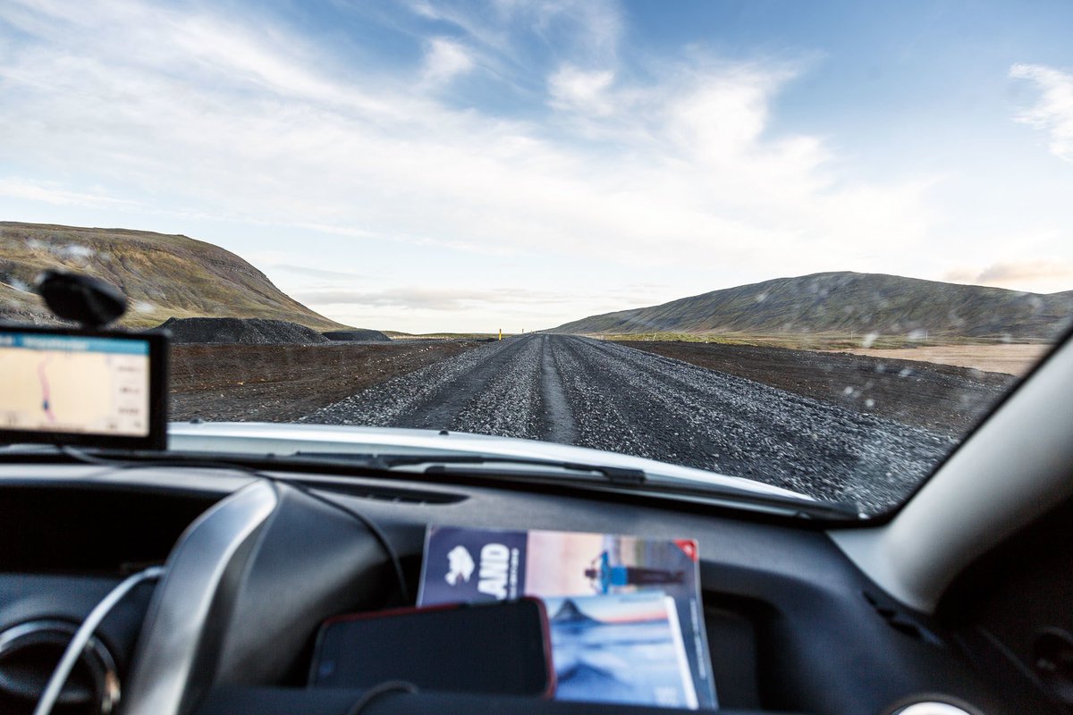 Eurowagens's tweet photo. Exploring The Pleasures Of Iceland With An Epic Road Trip https://t.co/k7pIPjVuWa https://t.co/sdB7lbDxnw