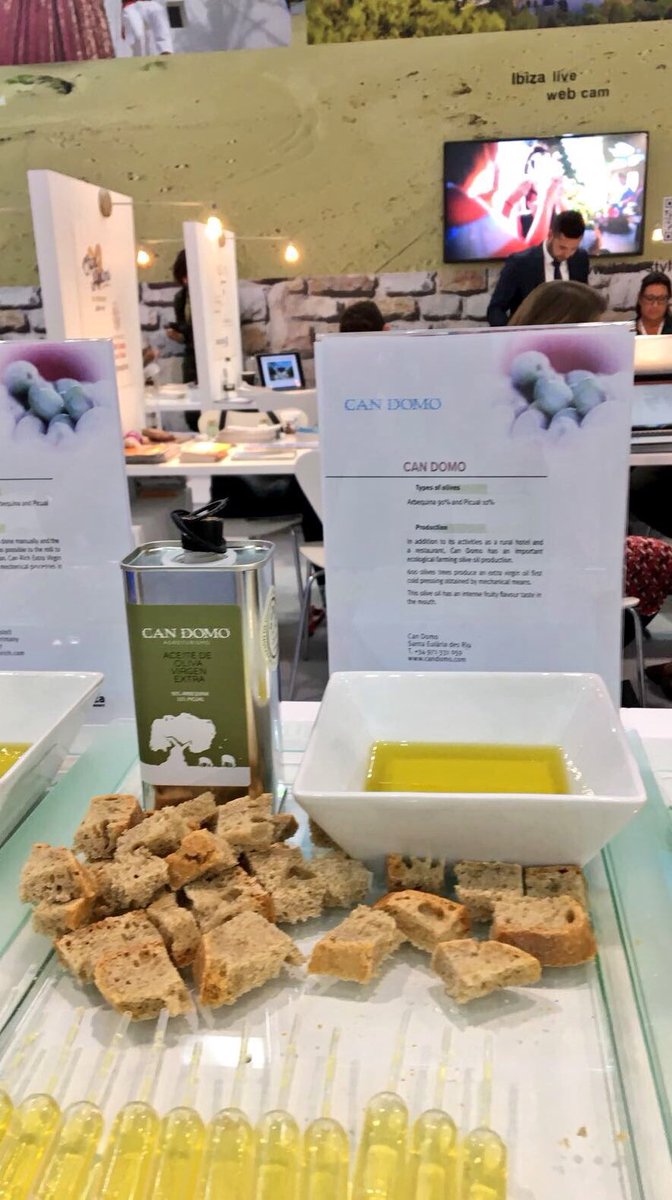 Ibiza_Travel's tweet photo. #Ibiza flavours and traditions at #WTMLondon2017 Tasting of extra virgin olive oil made in #Eivissa @Consell_Eivissa #autumnexperiences https://t.co/lvsywYPdIe