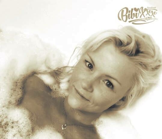 erst mal ein sch&ouml;nes Bad genie&szlig;en :) #bubblebath #mydirtyhobby #bibixxx https://t.co/ly7RIxli6B<a href="/tag/bubblebath"class="tags">#bubblebath</a><a href="/tag/mydirtyhobby"class="tags"><span>#mydirtyhobby</span></a><a href="/tag/bibixxx"class="tags"><span>#bibixxx</span></a>