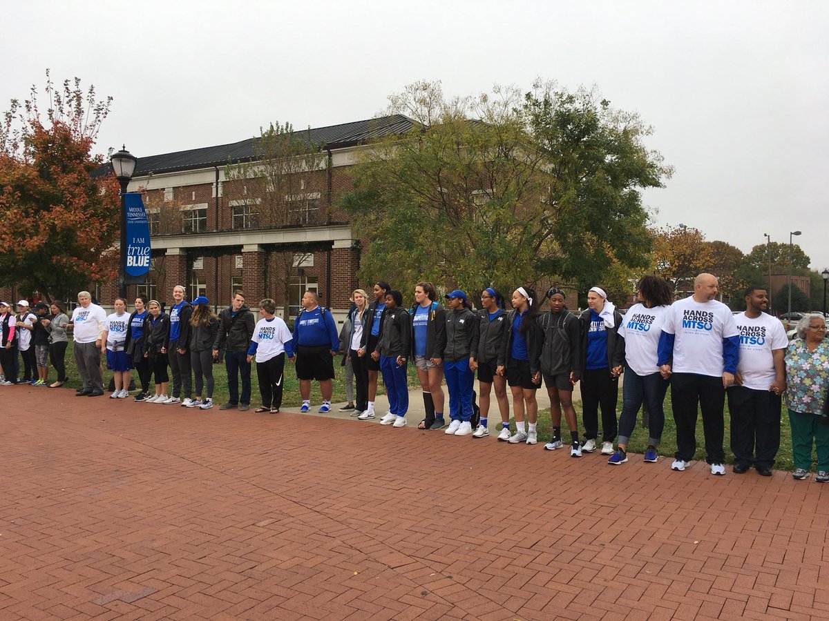 MT_WBB's tweet photo. United We Stand! #HandsAcrossMT https://t.co/8ywHbhay8f