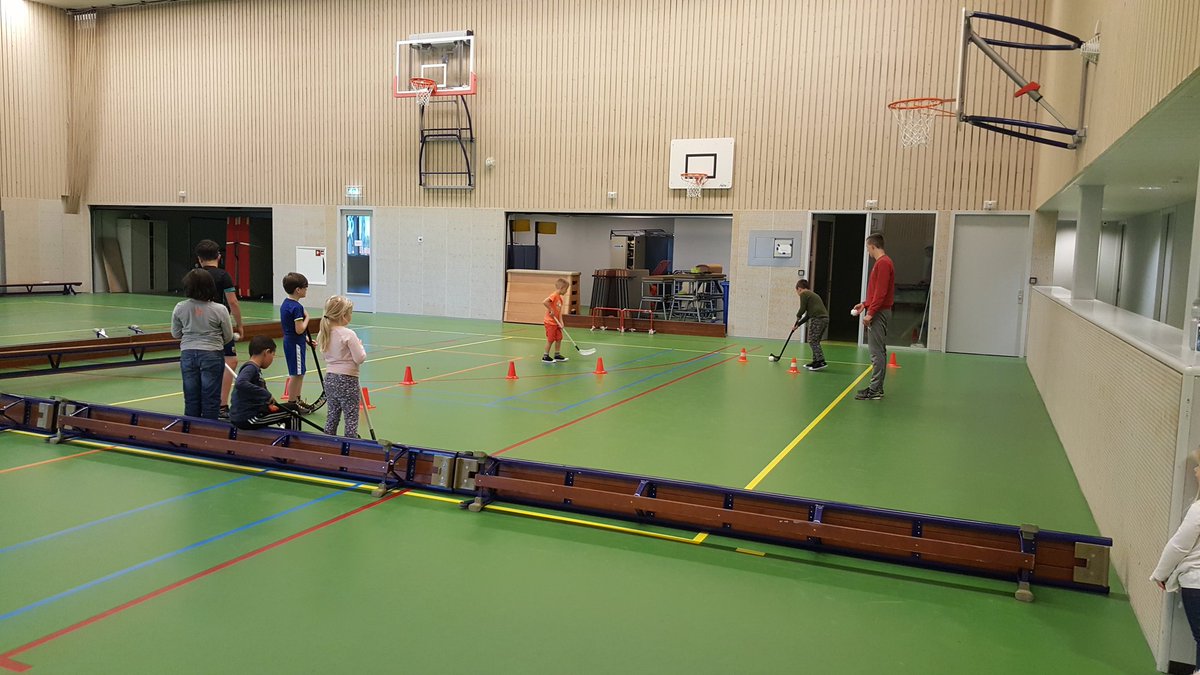 Eerste sportmix in gymzaal de Speler elke maandag van 1500 tot 1630 uur <a href="/BS_Ondiep/">Brede School Ondiep</a> <a href="/deboemerang/">De Boemerang</a> <a href="/obsrietendak/">Rietendakschool</a> @WBNoordwest <a href="/HartenvoorSport/">Harten voor Sport</a>