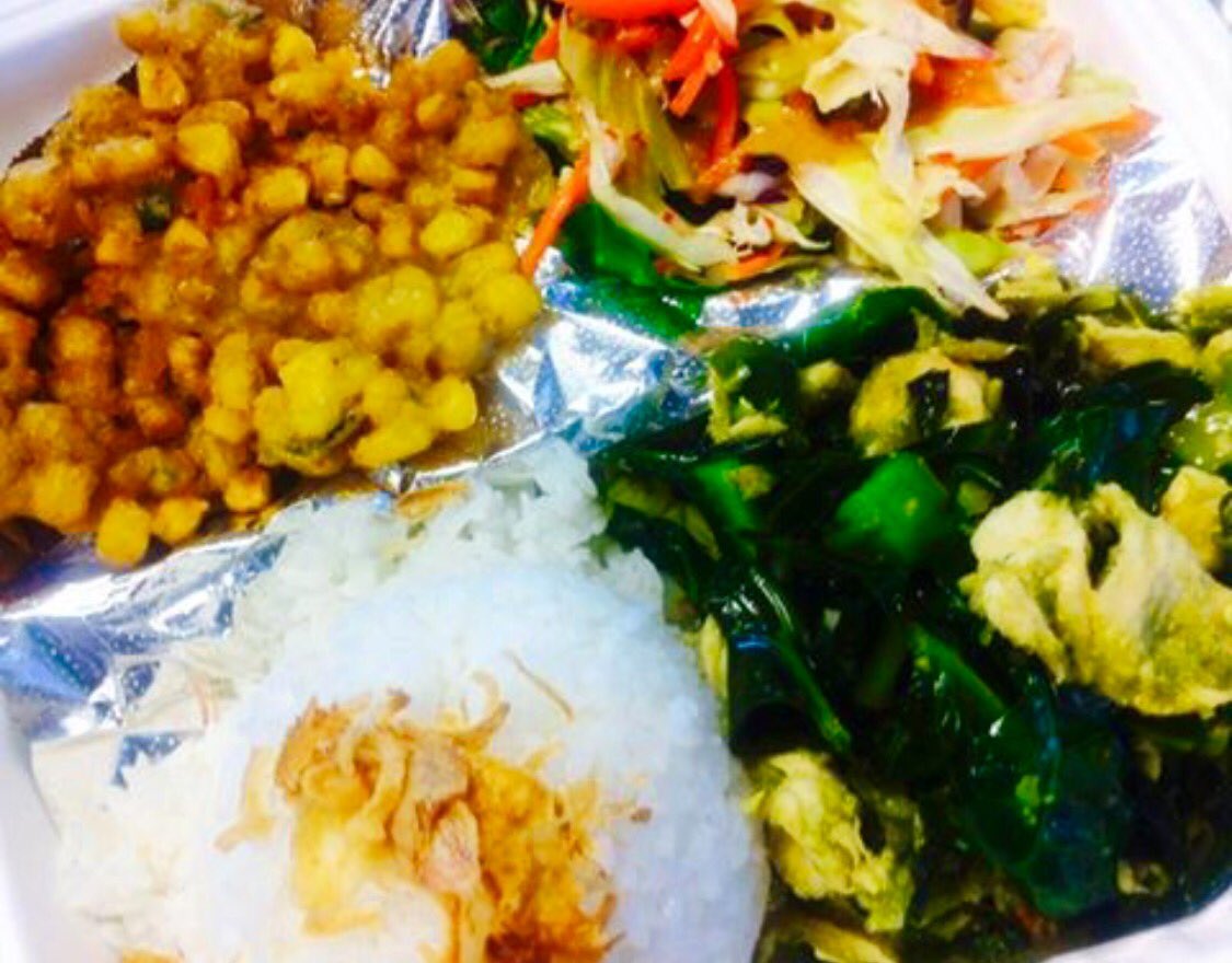 Back to Seattle PI today with Nasi Menado. Ginger Grill Chicken, Pumpkin Kale Curry and Corn Fritters.