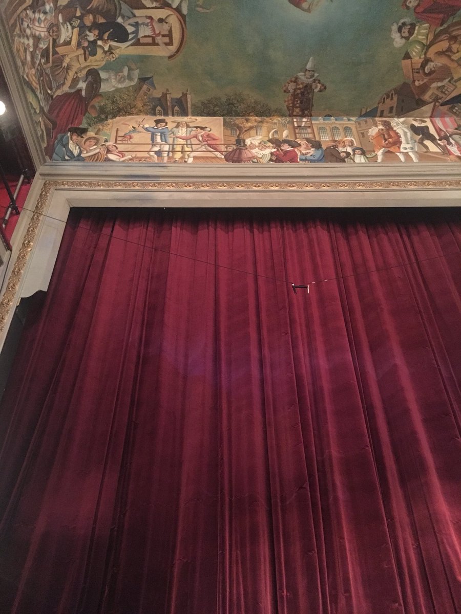 bouchine's tweet image. Plus que quelques minutes avant le lever de rideau!!! #croquefer #Offenbach