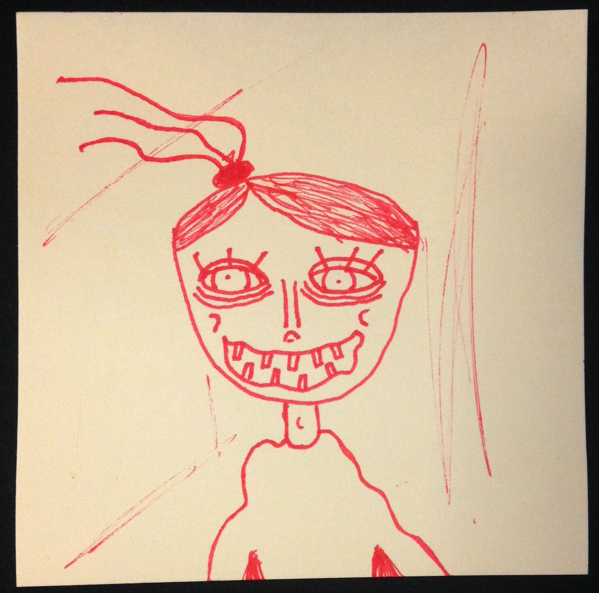 theroachtown's tweet image. we introduce to you Eegle Gray. she enjoys a warm dollop of mayonnaise every morning and is a model citizen of Roach Town.