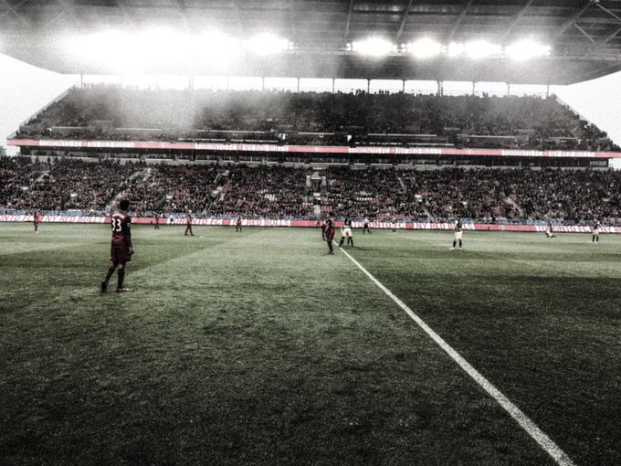 Video: Melee in the Tunnel at BMO Field - empireofsoccer.com/video-melee-in… - <a href="/empireofsoccer/">EoS</a> #MLSCupPlayoffs #RBNY #TFC