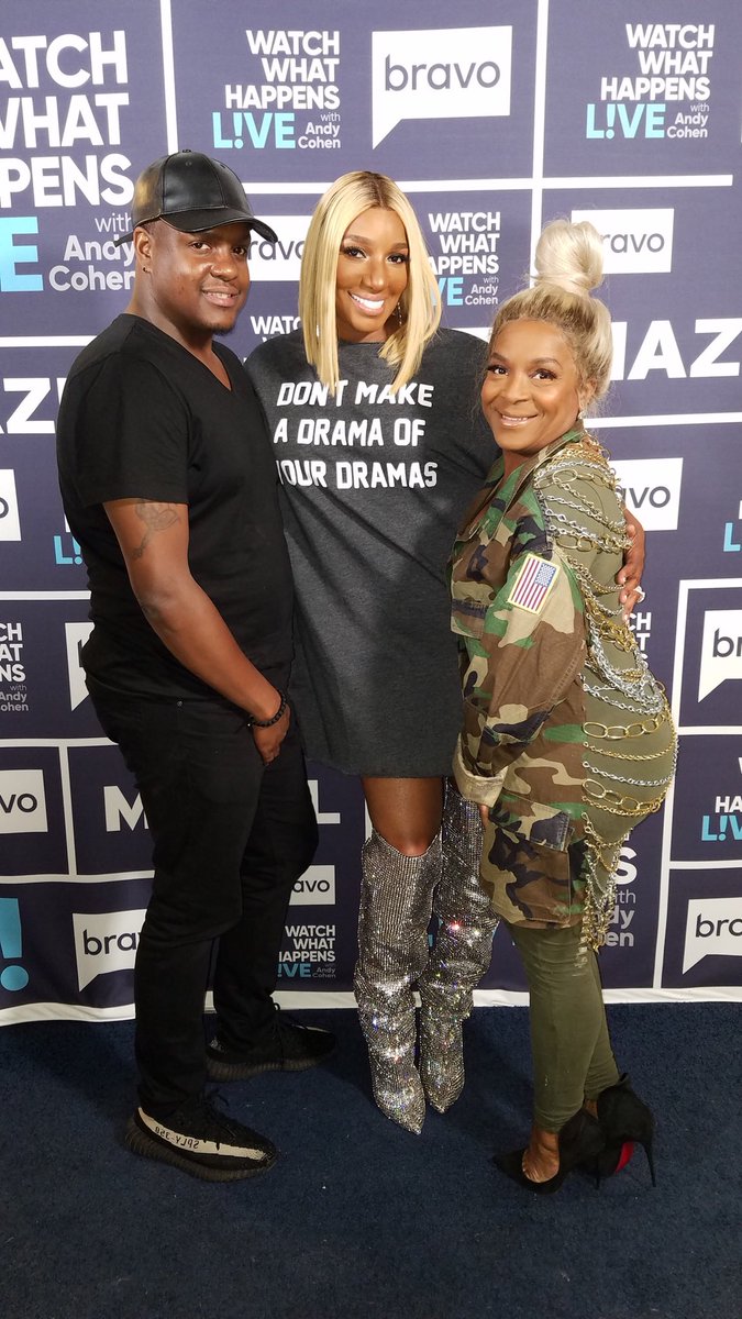 patd_patricia's tweet photo. We got our girl completely together last night✨✨✨#teamleakes #glam squad https://t.co/P8xIRDhXGT