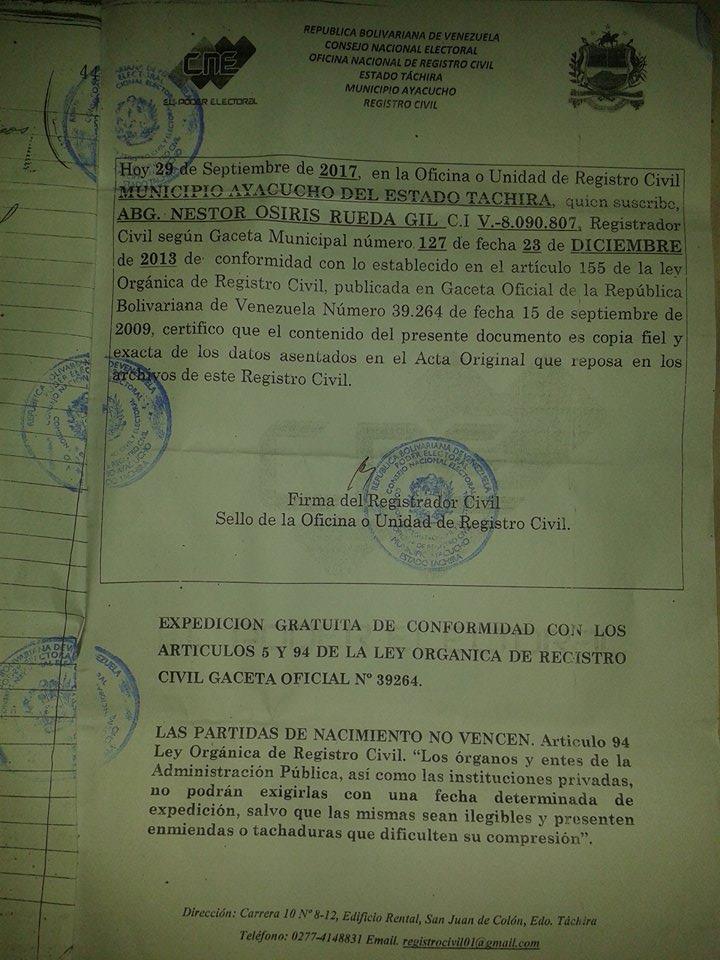 ChaconAleifer's tweet photo. @Juan_Dugarte camarada estos son mis datos para que me resuelva el problema del pasaporte aleifer alexander chacon sanchez c.i 25587407 https://t.co/Y8EvWET1XP