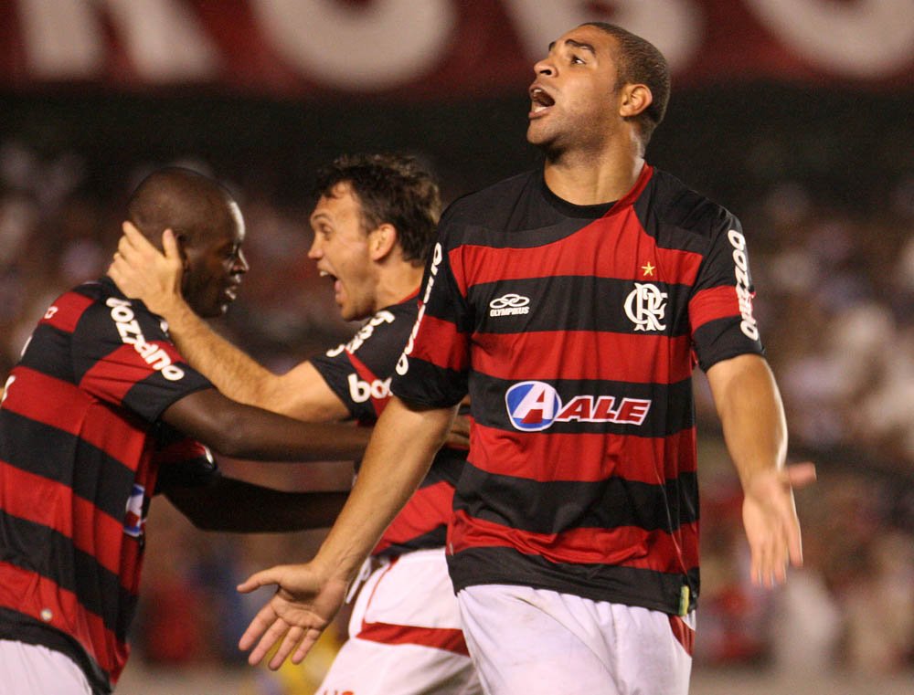 canalpremiere's tweet image. Desafio do Brasileiro: qual trio foi mais decisivo?

🔁 = E. Ribeiro, Willian e R. Goulart 
❤ = Adriano, Petkovic e Zé Roberto

#NossoFutebol