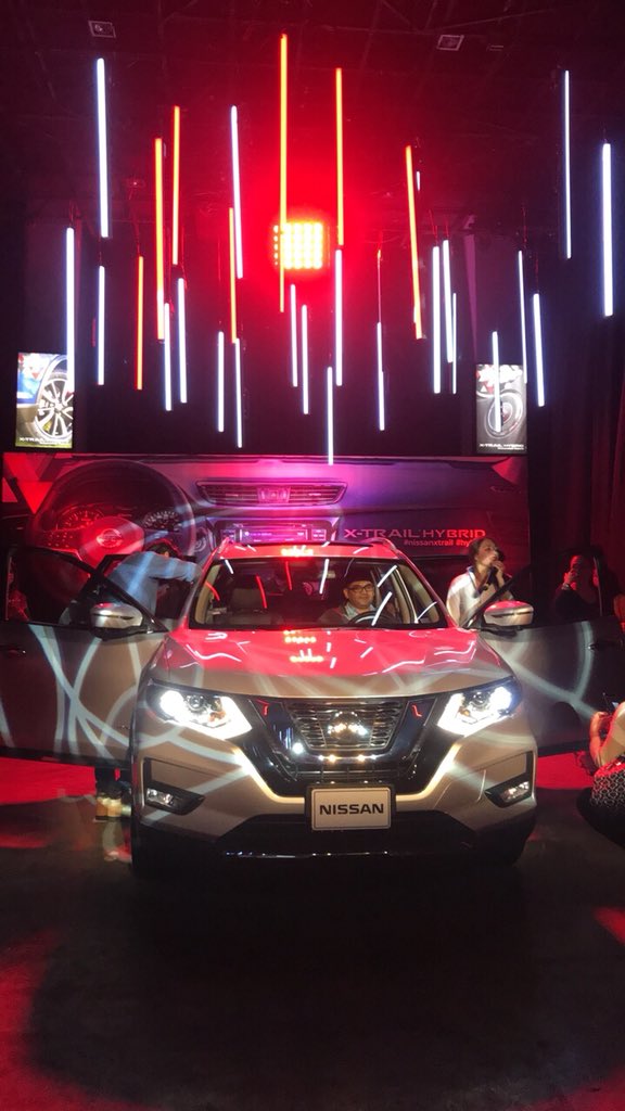 CarsLifeMx's tweet photo. #Xtrail #Hybrid la conocimos haciendo cardio! 2 motores, eficiencia energética infinita 😍🙌🏼@Nissan_mx https://t.co/C0tItzEFNq