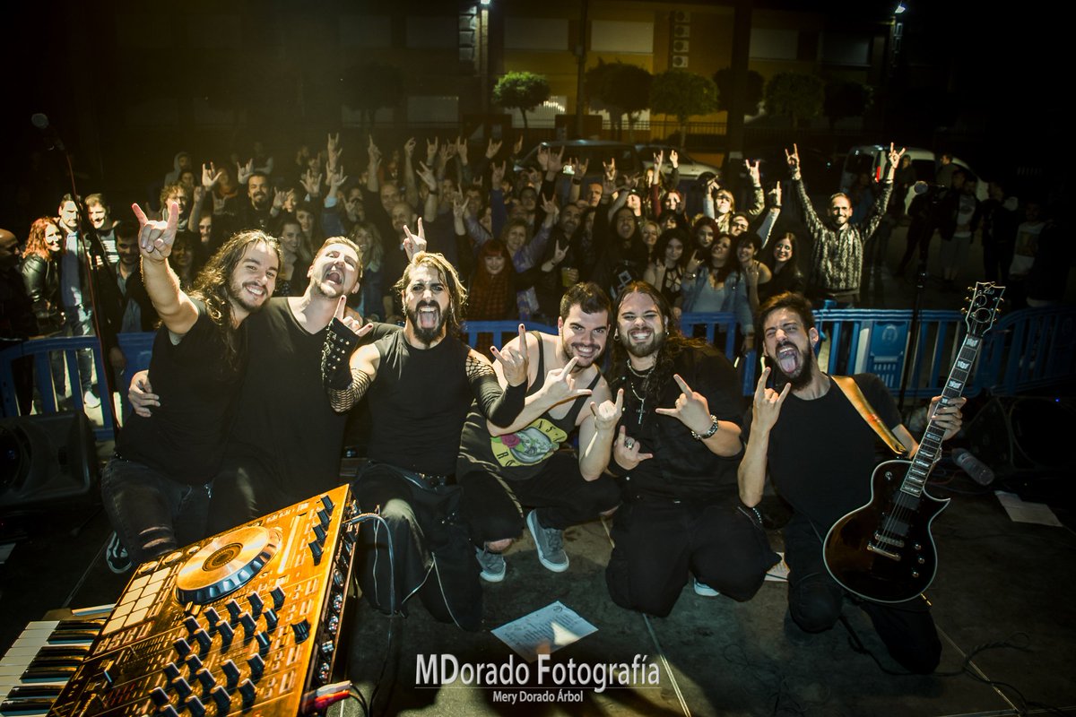 Nocheterna tweet media