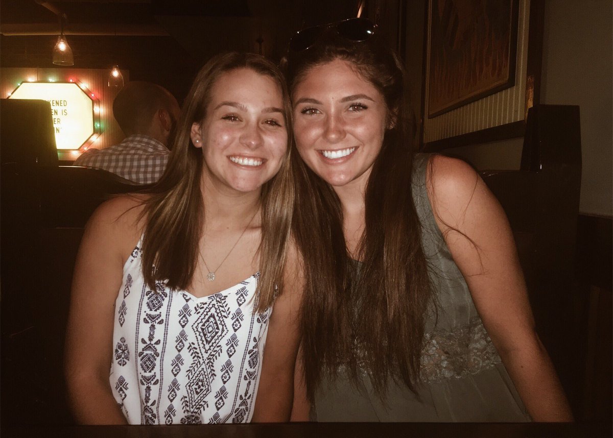 anna__higgins's tweet photo. happy bday bff 😘 i love you boo https://t.co/6jFtWTMCYc
