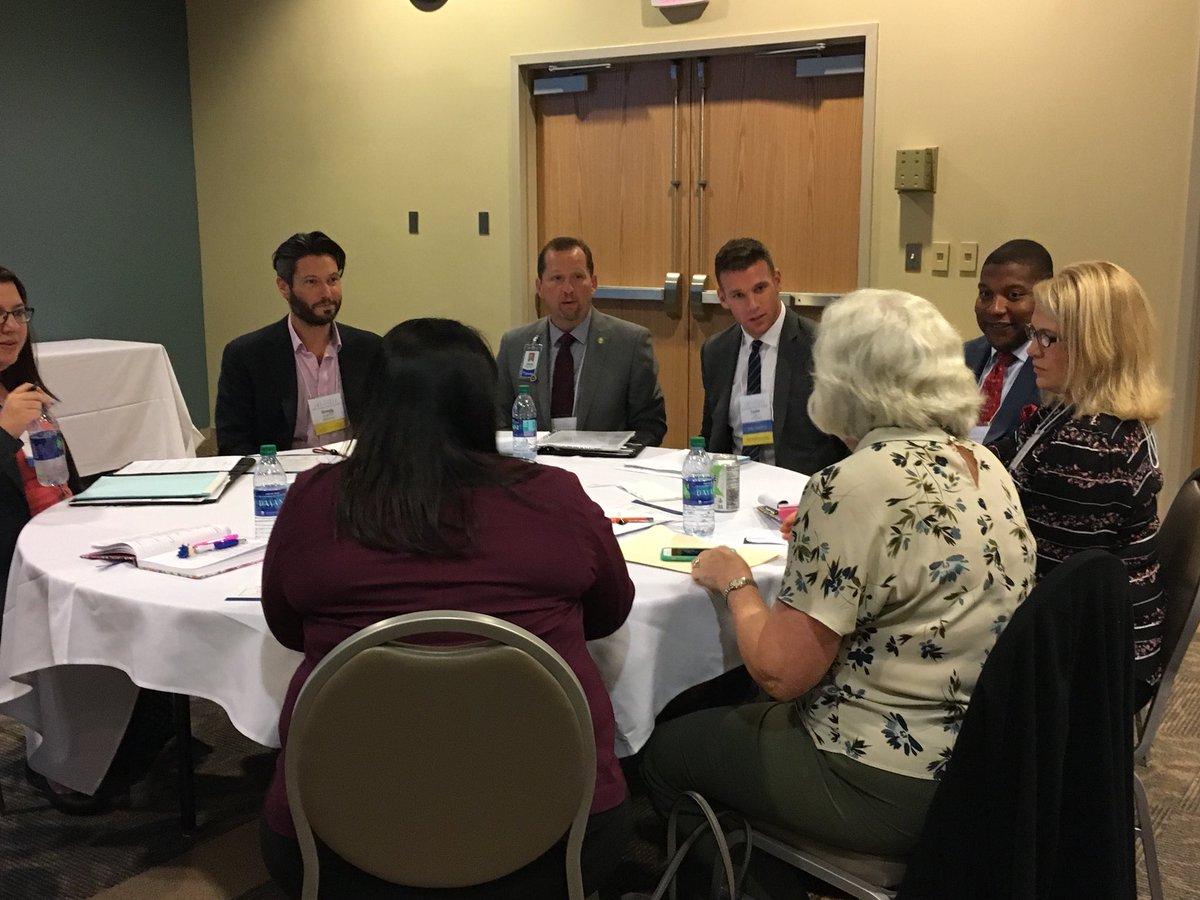 BerylInstitute's tweet photo. #PXRoundtable discussions sharing ideas on employee engagement, using feedback, sustaining efforts and culture change to improve #ptexp https://t.co/ADmssUwqtp