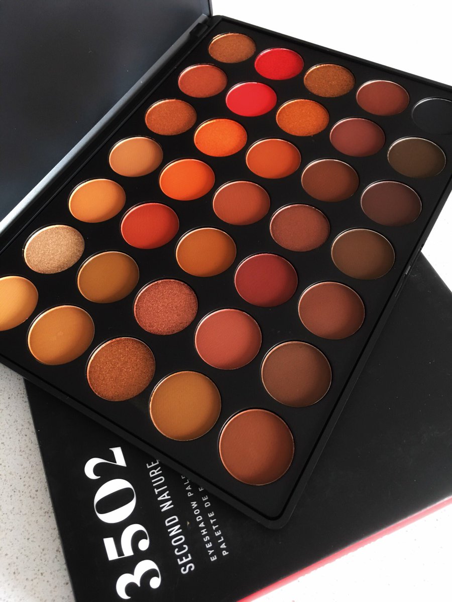 kandreasoto's tweet photo. Finally got my hands on the beautiful #35O2palette by @MorpheBrushes So excited 😍♥️ #morphebabe #morphebrushes https://t.co/9o2AC0Vszl