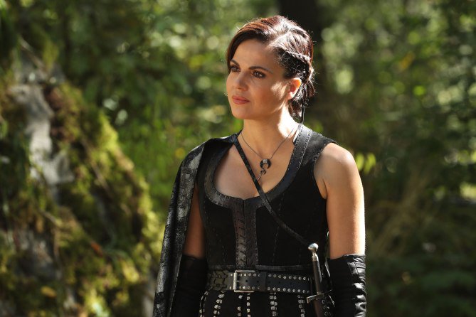 NatalieAbrams's tweet photo. Once Upon a Time: Regina &amp; Drizella team up in new photos https://t.co/n9OWwNVQna @OnceABC @AdamHorowitzLA @LanaParrilla @AdelaideKane #OUAT https://t.co/CJFBtucR5K