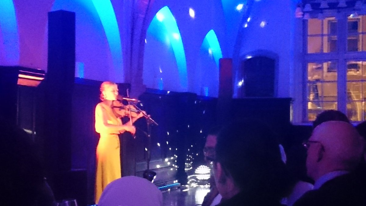 rjmlaird's tweet photo. Amazing Estonian singer and fiddler here at the #EISC2017 dinner #EUSW2017 https://t.co/qEcBPARvAC