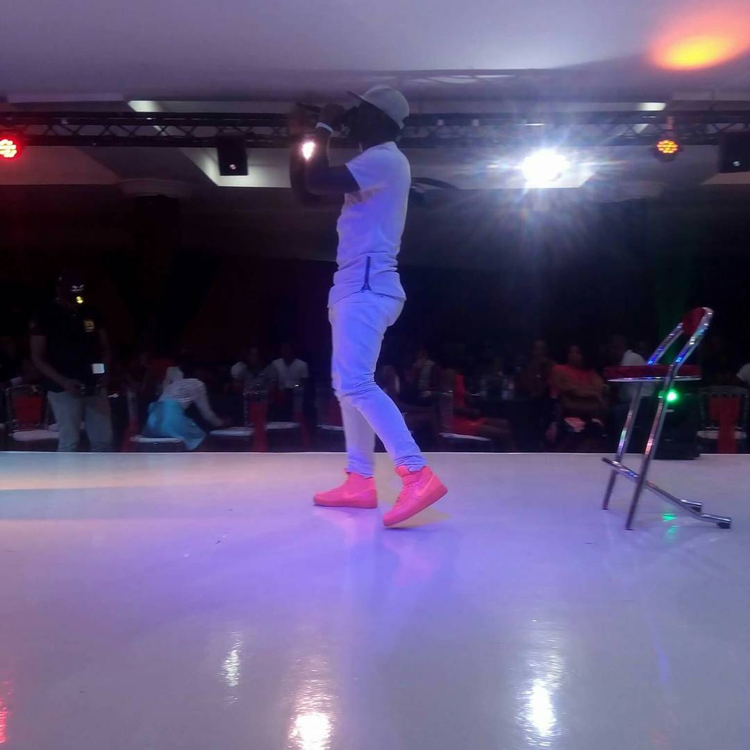 BMEOFFICIEL's tweet photo. SKILL PAPY à valider au Annual Show Fashion Week Official avec sa prestation
#SkillPapy 
#BellaMusicEntertainment

https://t.co/8utTWkSR74 https://t.co/2zpCpQpJ78