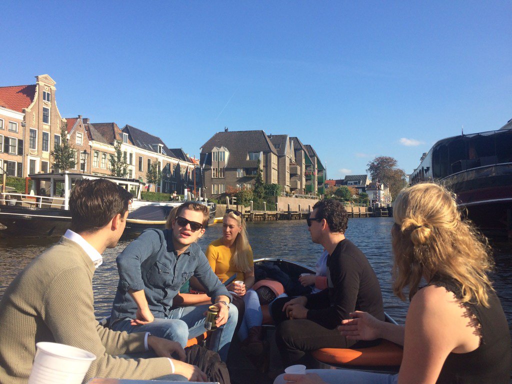 rotaractdb's tweet photo. Rotaract connects: ‘s-Hertogenbosch meets Zwolle https://t.co/lsDi8mlEM4 https://t.co/uqz8hf7RiU