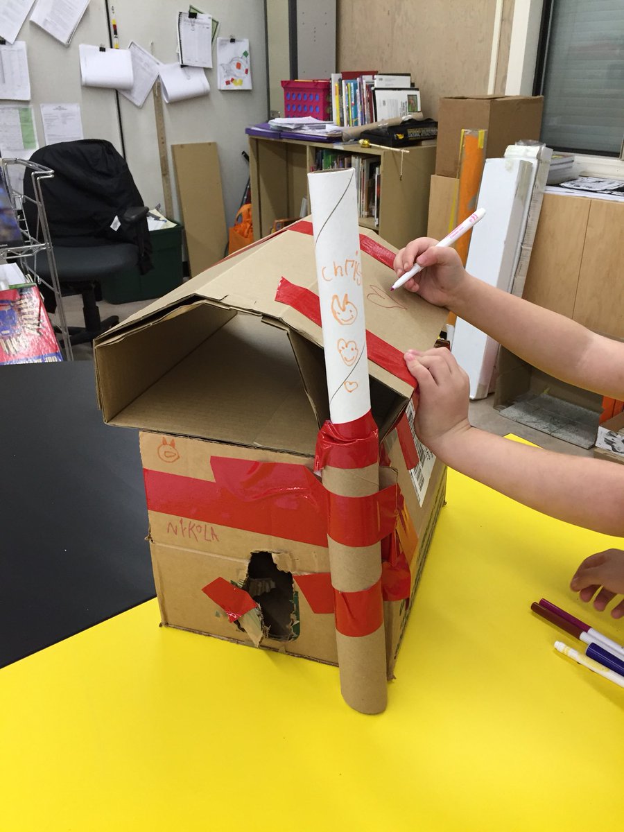 noelle_pepin's tweet photo. Making a wilp, inspired by traditional Nisga’a housing. #indigenousmaker https://t.co/yivteIJuNS