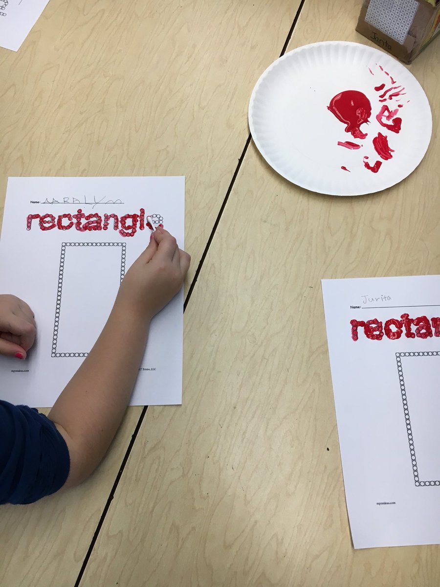 PFEKindergarten's tweet photo. Shape Painting! #PFTHINKer #basdpride https://t.co/MqzUYWqWus
