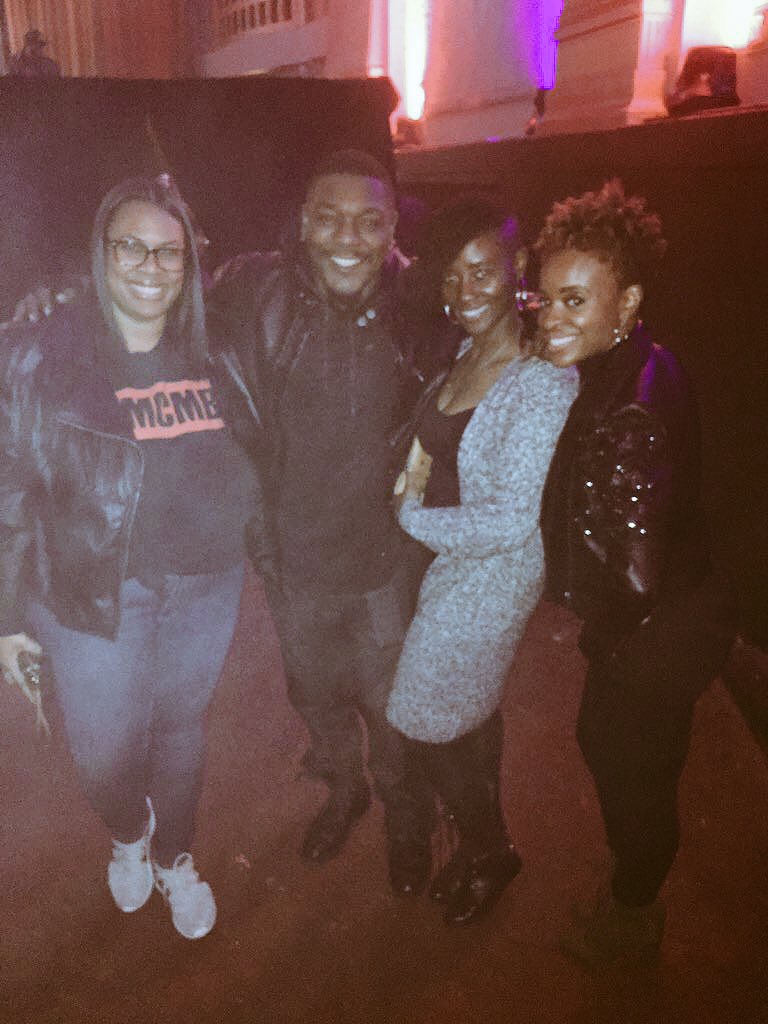 Traci_Daniels's tweet photo. I met the legend @CruConColdHard at the @fakeshoredrive anniversary concert & it was epic! I was in high school when #FinalTic came out 😁 https://t.co/2tC8wJk8Fz