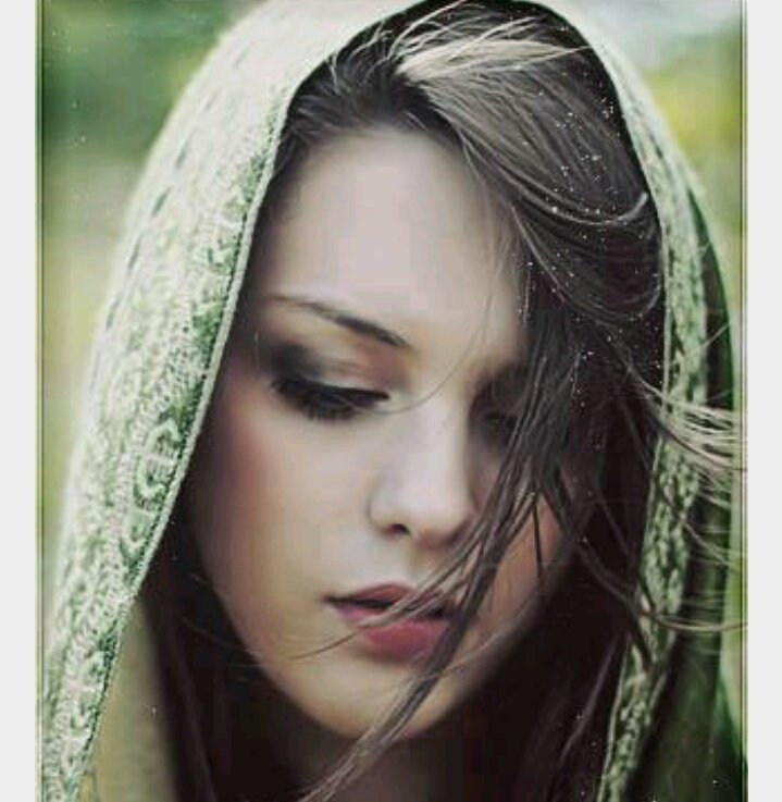 كل شيء يحتمل فرصه ثانيه
إلآ الصدق والثقه
عندما تنهار
لن تعود ولو منحت الف فرصه 💞