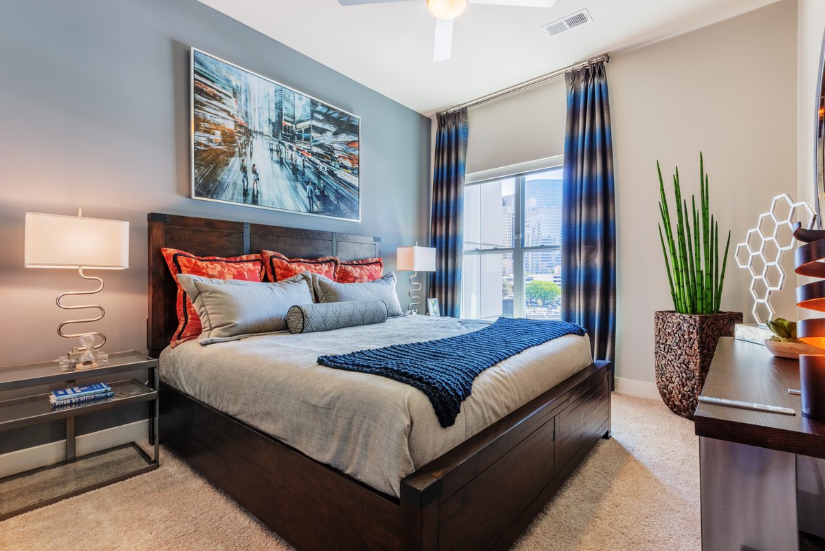 CircaUptown360's tweet photo. LAST A1 available here at Circa Uptown! Enjoy the stress free relief of not having to pay rent until NEXT YEAR when you lease today! https://t.co/AUHtRWAy5i