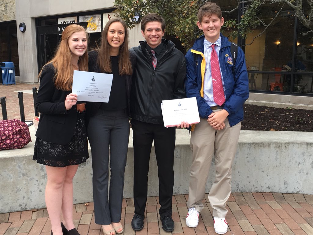 BellbrookNest18's tweet photo. Also Congrats to Emily McNamera, and Andrea Szep for getting 2nd and to Jacob Hoffer and Ethan Reigelsperger for winning 1st place! https://t.co/UkfVLWQJ9i